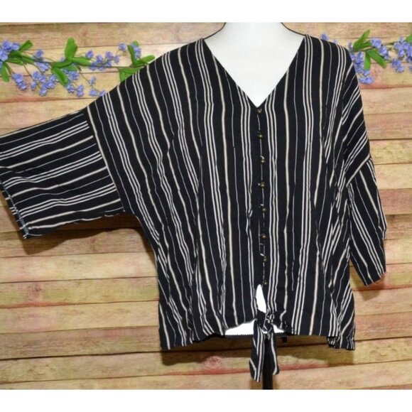 Maurices Black Button Front V-Neck 3/4 Sleeve Striped Blouse Top Size 2X - Picture 5 of 11